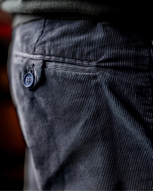 Texture velours côtelé Arturo indigo tissu français premium