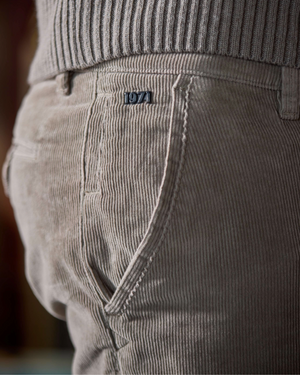 Arturo Cord Chino Taupe