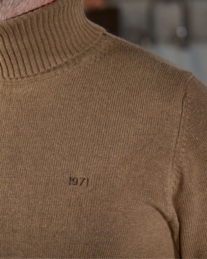 Bary Turtleneck sweater Camel