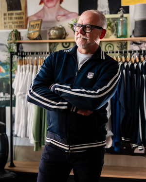 Détail col veste Bruce bleu profond qualité premium