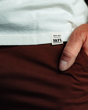 T-shirt Clark porté look rétro casual heritage
