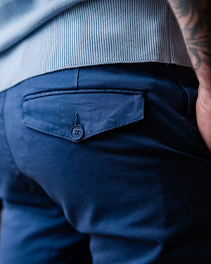 Chino Dave bleu porté look casual authentique heritage