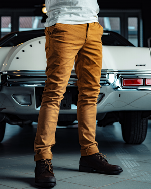 Détail poche chino Dave moutarde fabrication portugaise