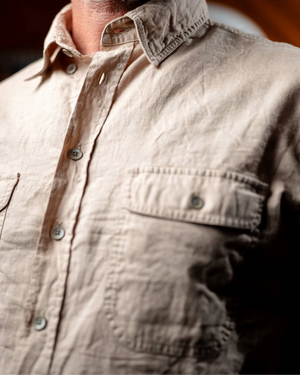 Vue arrière chemise Keith taupe clair fabrication portugaise