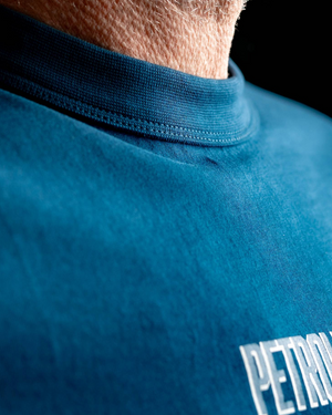 T-shirt Jan porté look rétro casual heritage