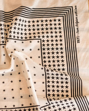 Détail texture écharpe Star coton écru doux premium