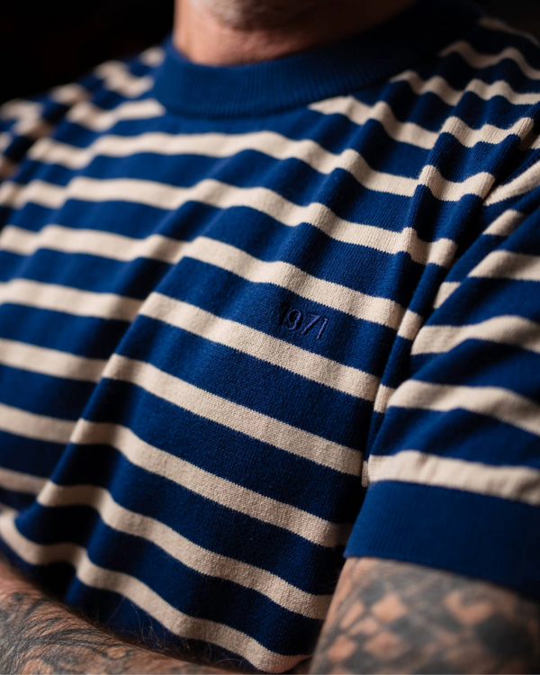 Pull Teddy rayé bleu blanc col rond - détail rayures vintage - maille italienne 1971